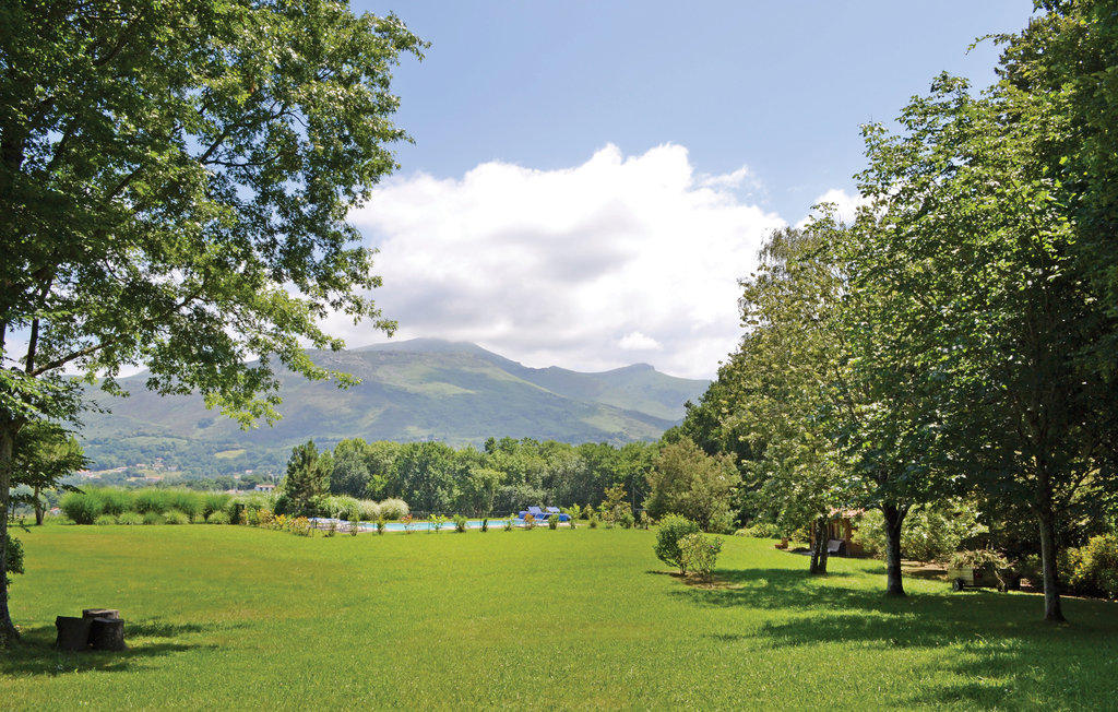 Semesterhus - Ascain , Frankrike - FAP707 11