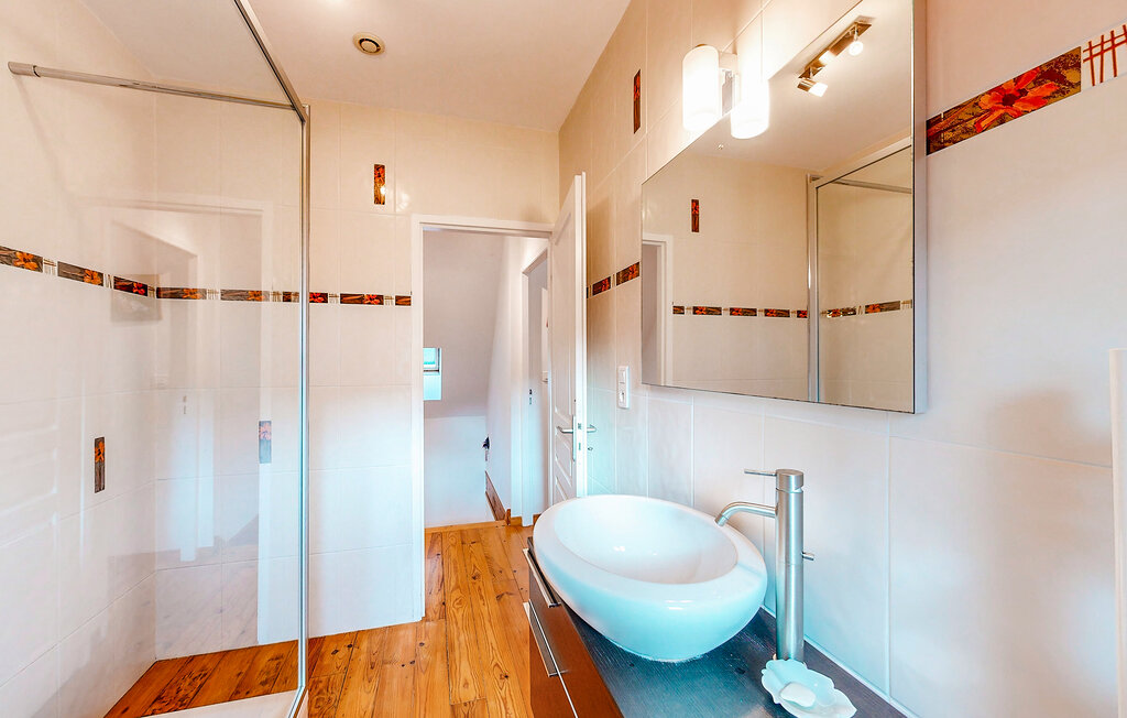 Location de vacances - Louvie Soubiron , France - FAP127 33