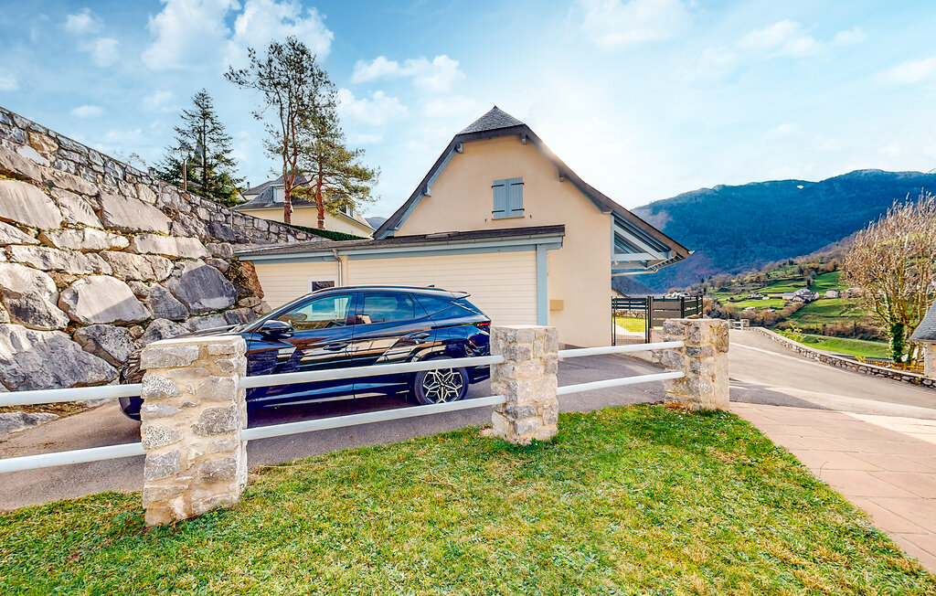 Location de vacances - Louvie Soubiron , France - FAP127 11