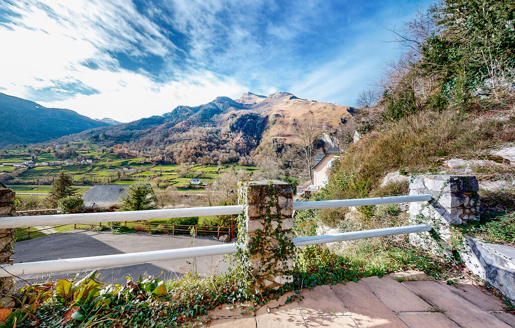 Location de vacances - Louvie Soubiron , France - FAP127 13