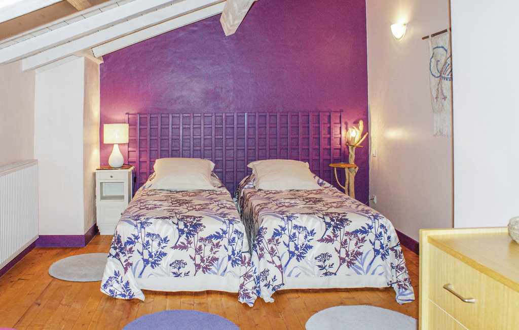 Semesterhus - Bourgougnague , Frankrike - FAT704 18