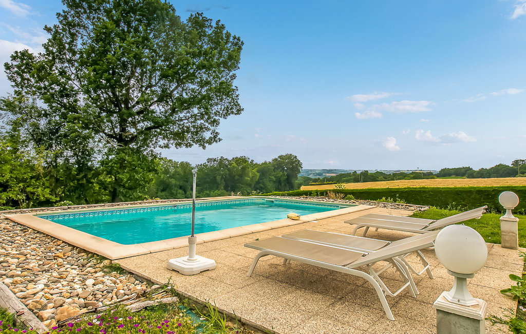 Semesterhus - Beauville , Frankrike - FAT705 2