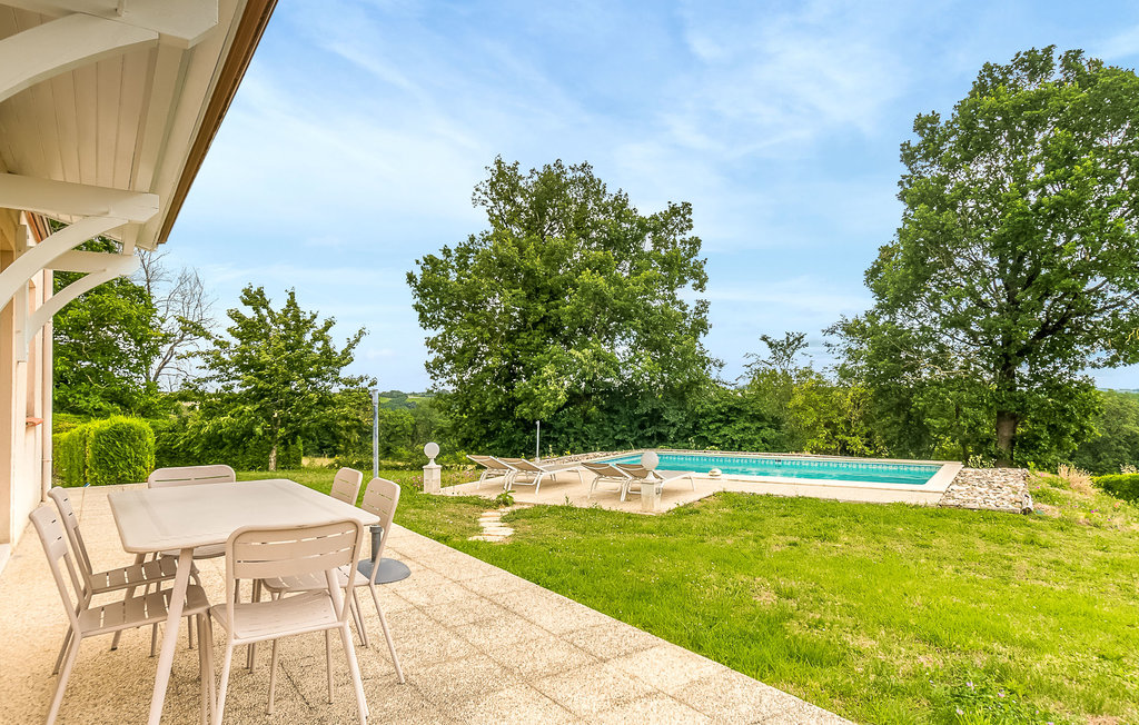 Semesterhus - Beauville , Frankrike - FAT705 10