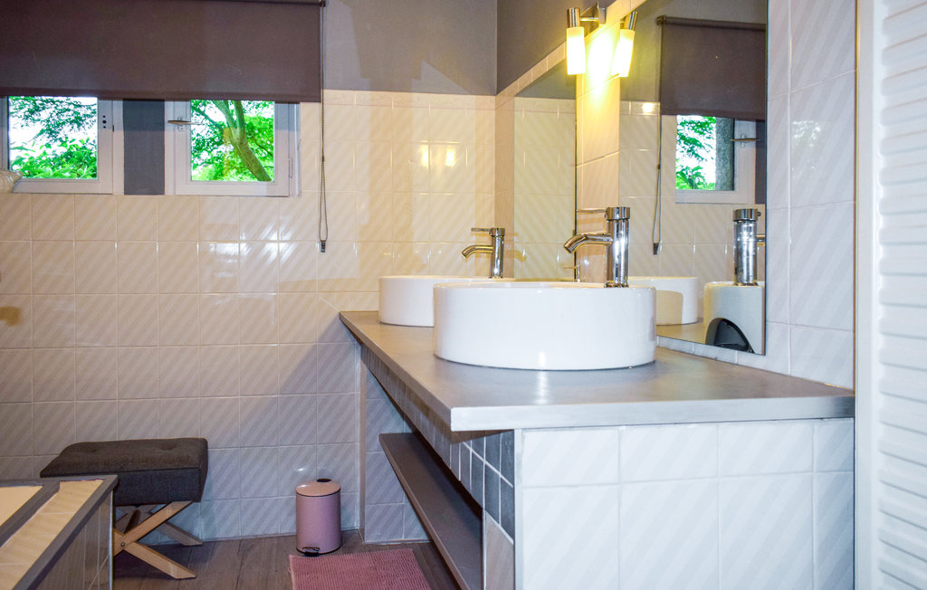 Semesterhus - Trézélan , Frankrike - FBC232 43