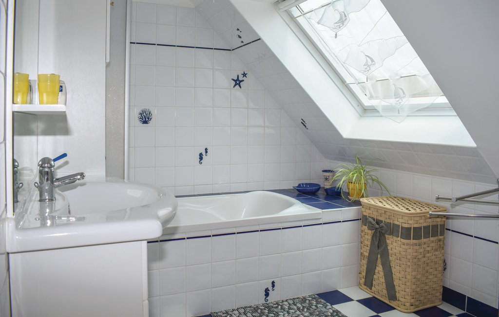 Holiday home - Kerlouan , France - FBF240 30