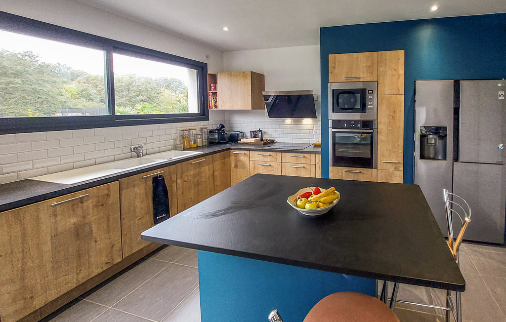 Semesterhus - Nantes , Frankrike - FBL068 5