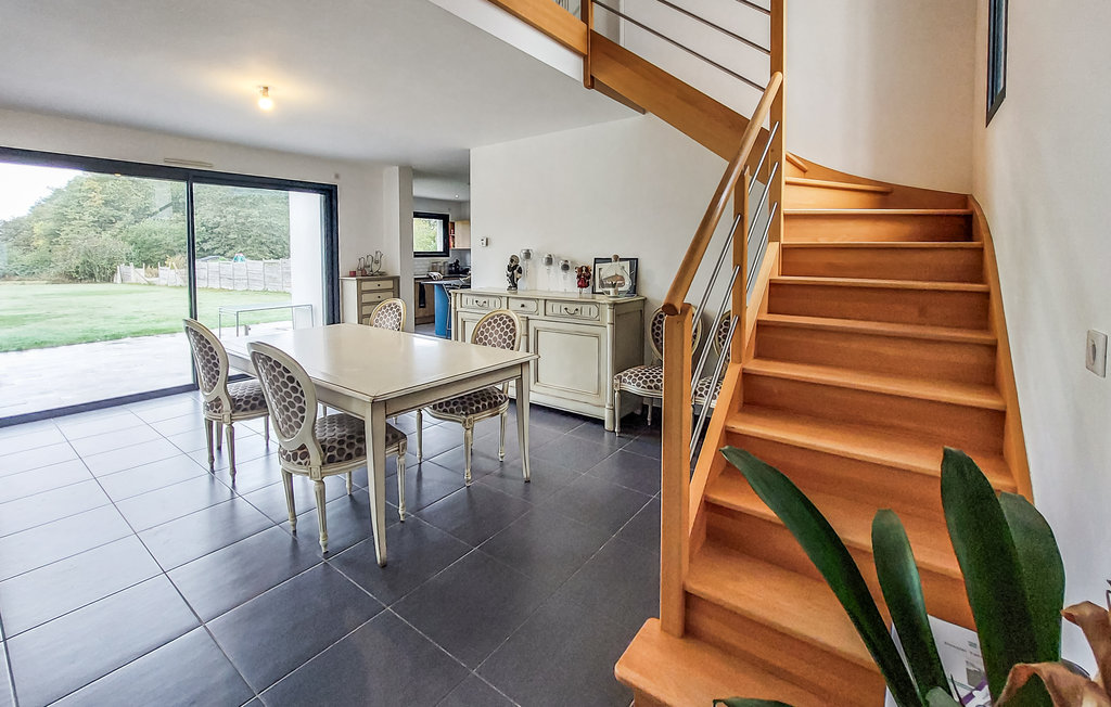 Semesterhus - Nantes , Frankrike - FBL068 9