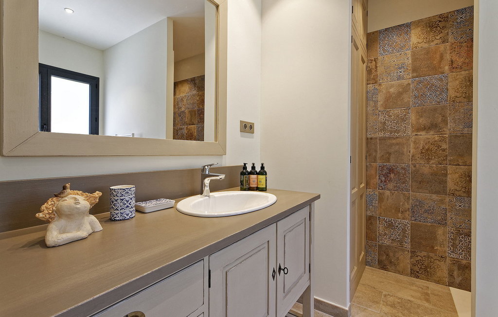 Location de vacances - La Celle , France - FCS024 48