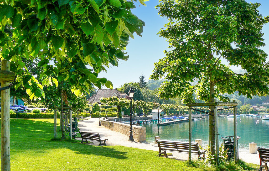 Location de vacances - Menthon Saint-Bernard , France - FCS161 29