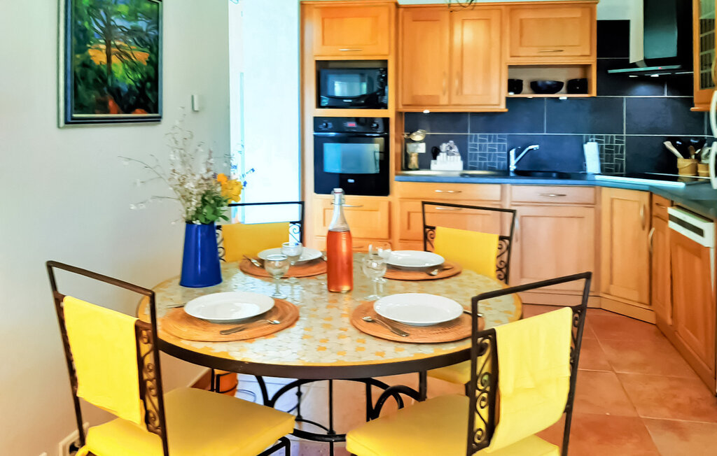 Location de vacances - Grambois , France - FCS193 13