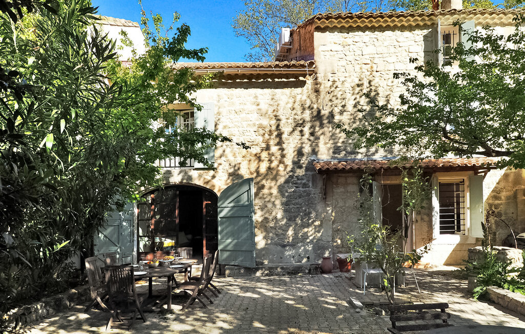 Location de vacances - Paradou , France - FCS459 13