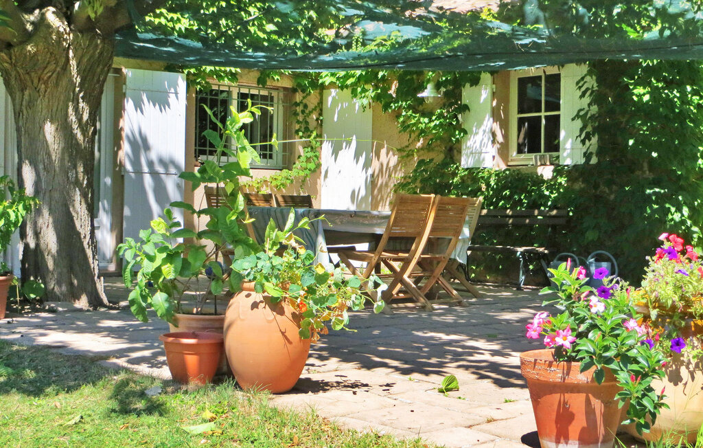 Location de vacances - Venelles Et Puyricard , France - FCS273 13