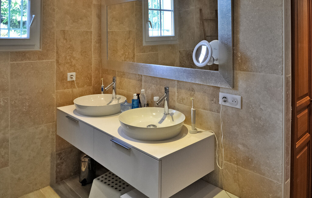 Location de vacances - Noves , France - FCS333 23