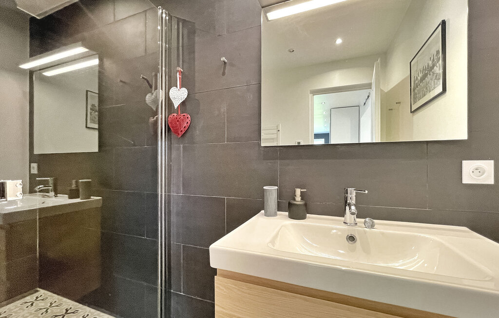 Location de vacances - Menthon Saint-Bernard , France - FCS425 26