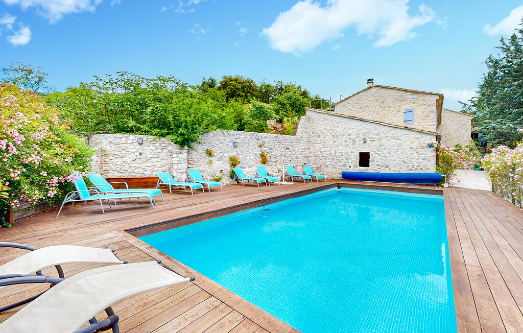 Location de vacances - Lussan , France - FCS194 1