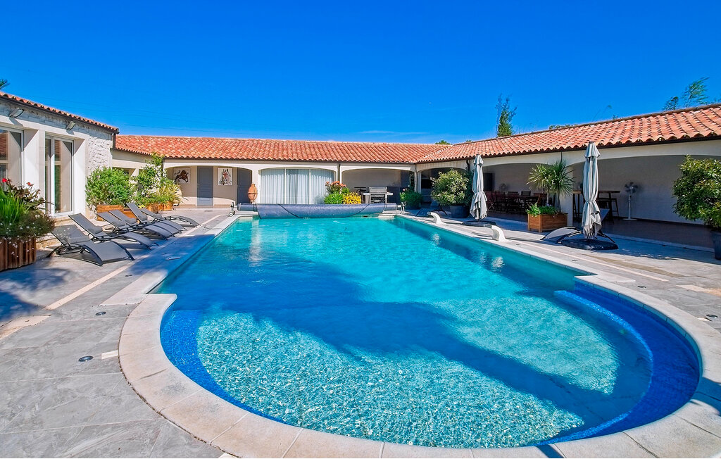 Location de vacances - Saint Martin De Crau , France - FCS233 1