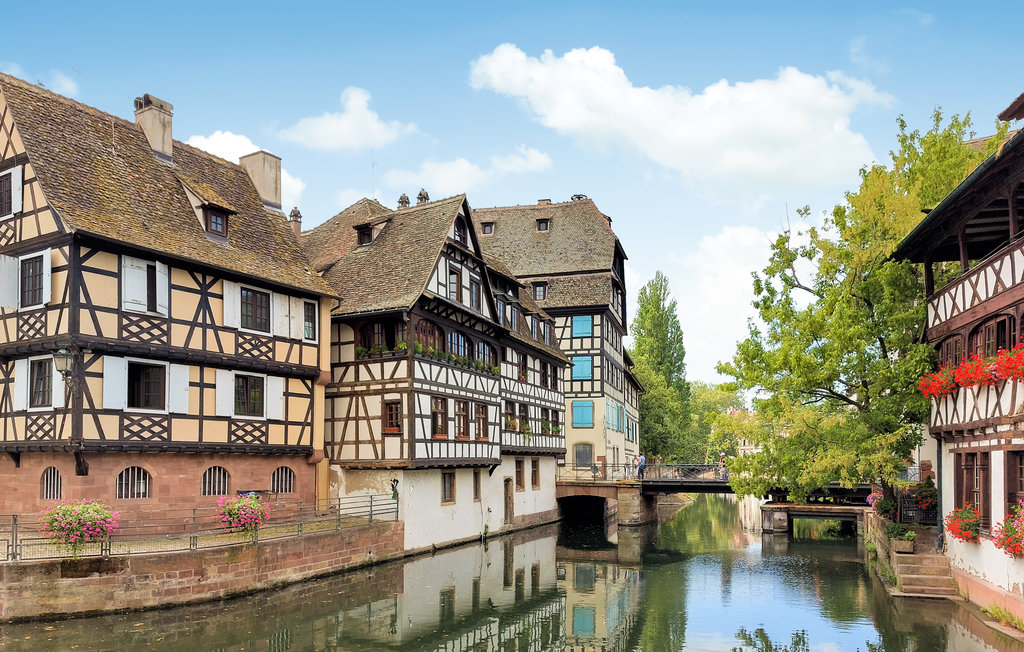 Semesterhus - Lingolsheim , Frankrike - FDB046 17