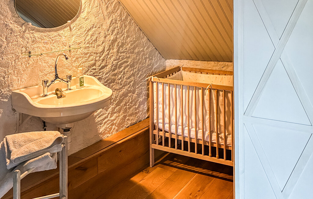 Semesterhus - Beauchene , Frankrike - FEL017 22