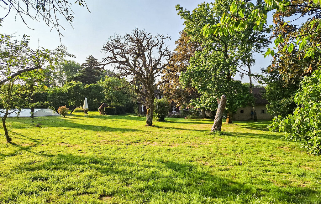 Semesterhus - Beauchene , Frankrike - FEL017 15