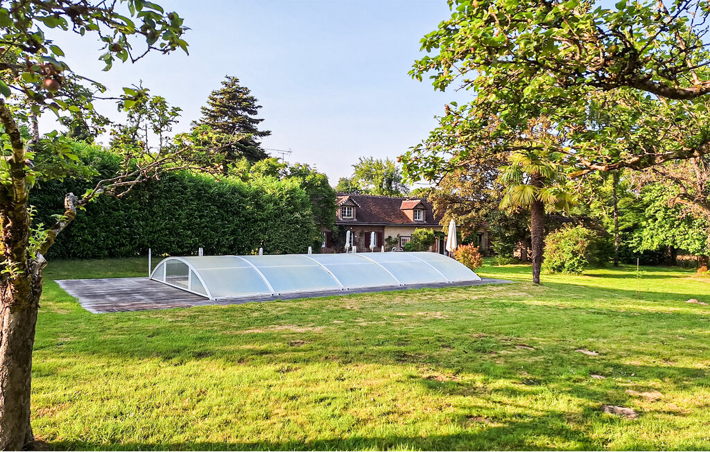 Semesterhus - Beauchene , Frankrike - FEL017 11