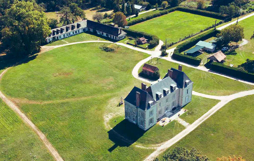 Location de vacances - LIGNY LE RIBAULT , France - FER020 1