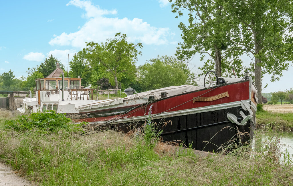 Houseboat - Canal de Bourgogne , France - FGC012 9
