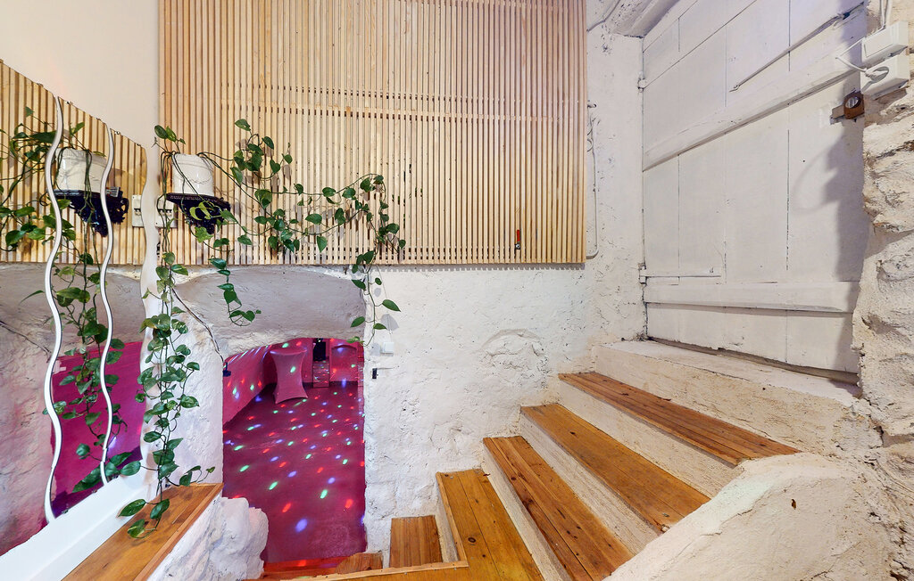 Location de vacances - Chessy , France - FIS066 23