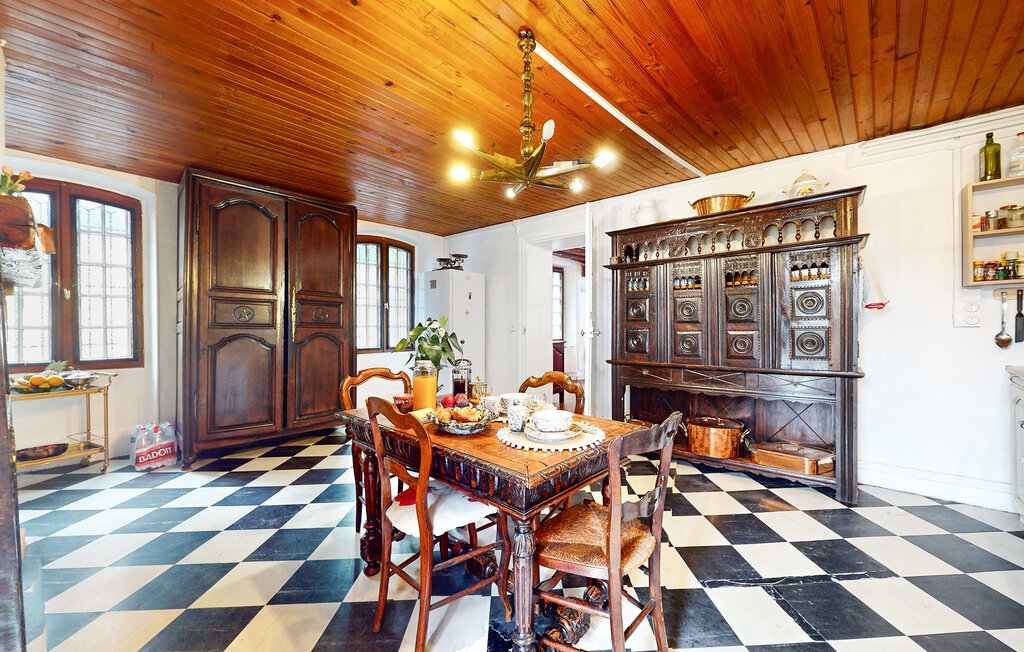 Location de vacances - Chessy , France - FIS066 19