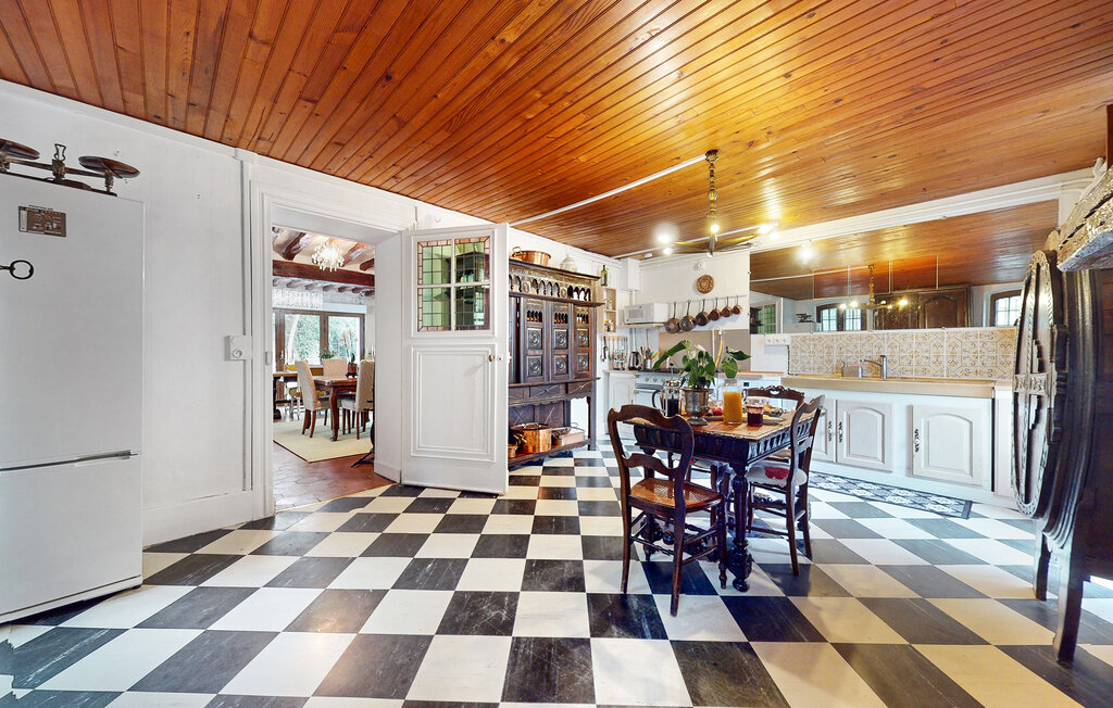 Location de vacances - Chessy , France - FIS066 20