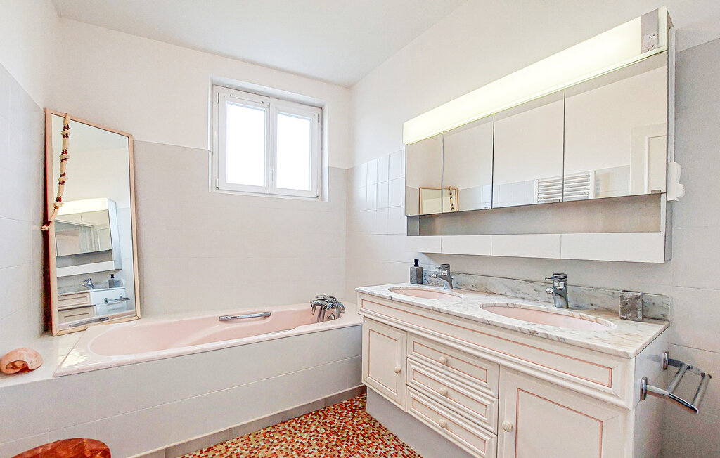 Location de vacances - Touvre , France - FJC122 30