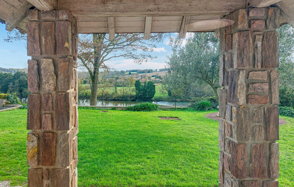 Location de vacances - Touvre , France - FJC122 13