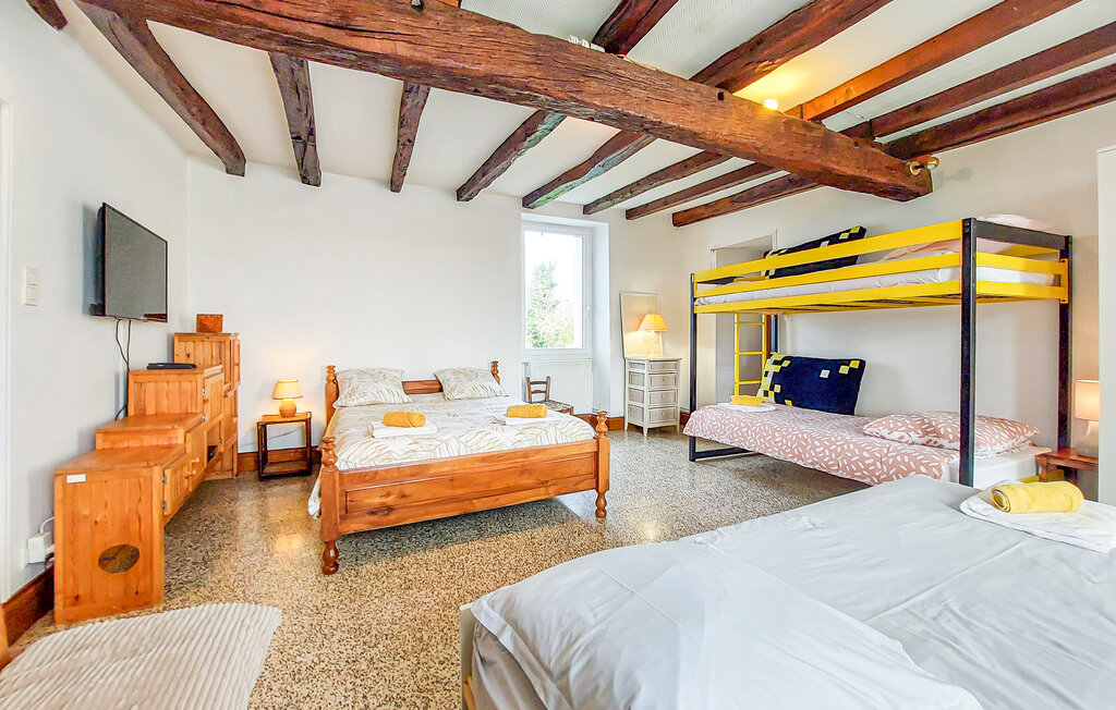 Location de vacances - Touvre , France - FJC122 26