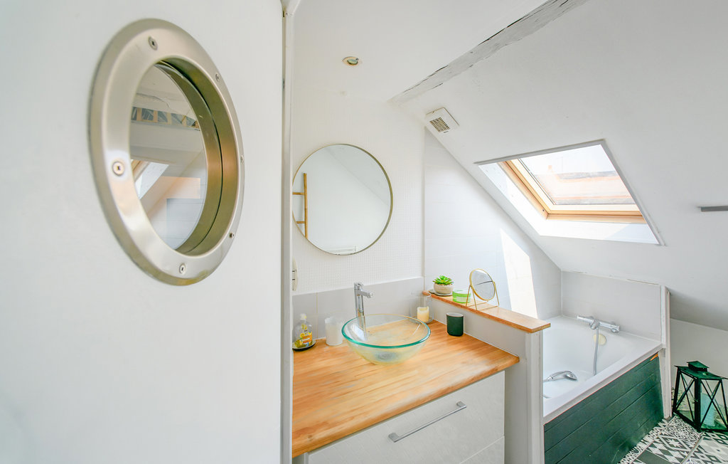 Lejlighed - Poitiers , Frankrig - FJV040 18