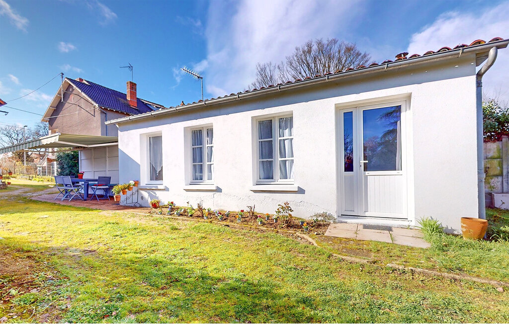 Location de vacances - Poitiers , France - FJV043 9