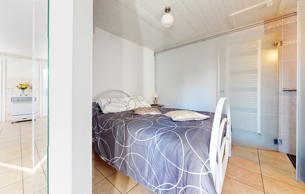 Location de vacances - Poitiers , France - FJV043 16