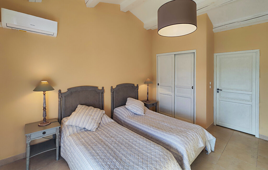 Location de vacances - Saint-Laurent-de-la-Cabrerisse , France - FLA334 19