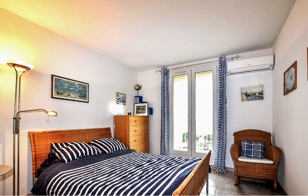 Location de vacances - Saint Pierre La Mer , France - FLA369 6