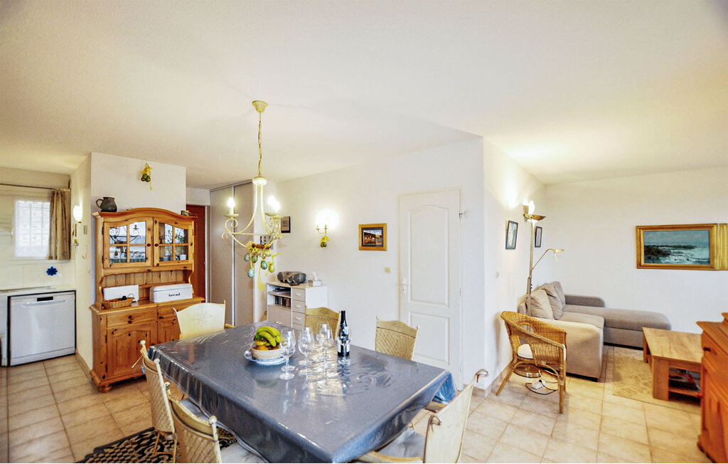 Location de vacances - Saint Pierre La Mer , France - FLA369 17