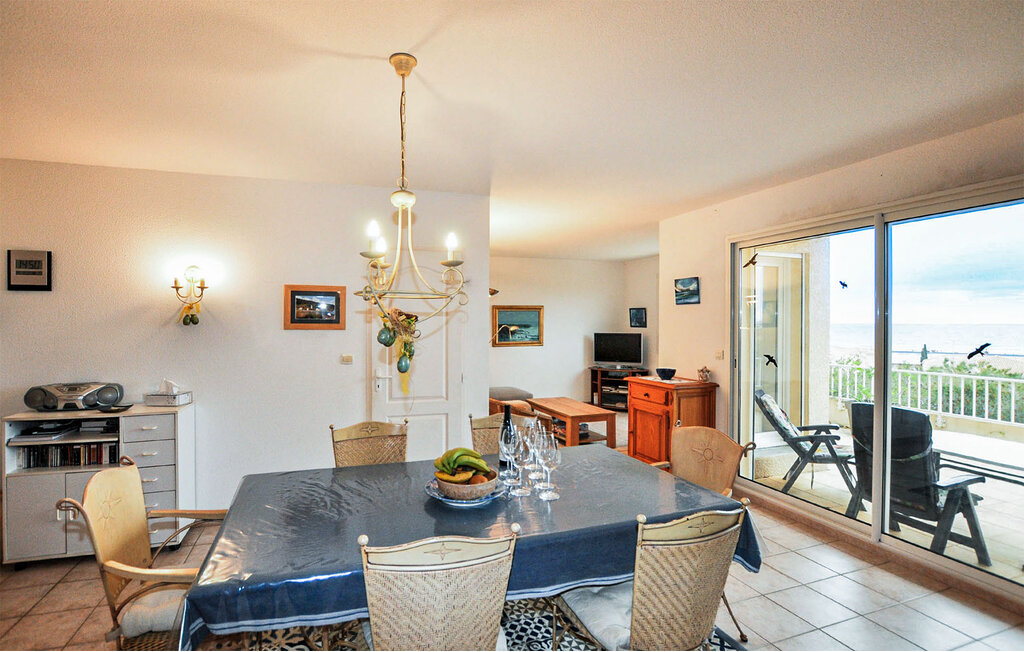 Location de vacances - Saint Pierre La Mer , France - FLA369 18