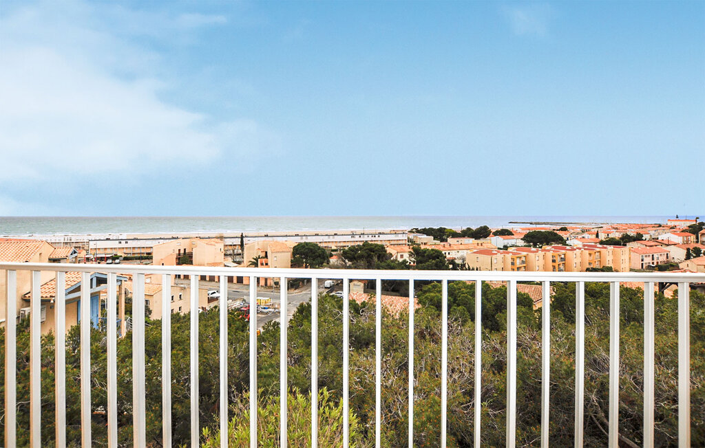 Location de vacances - Saint Pierre La Mer , France - FLA369 12