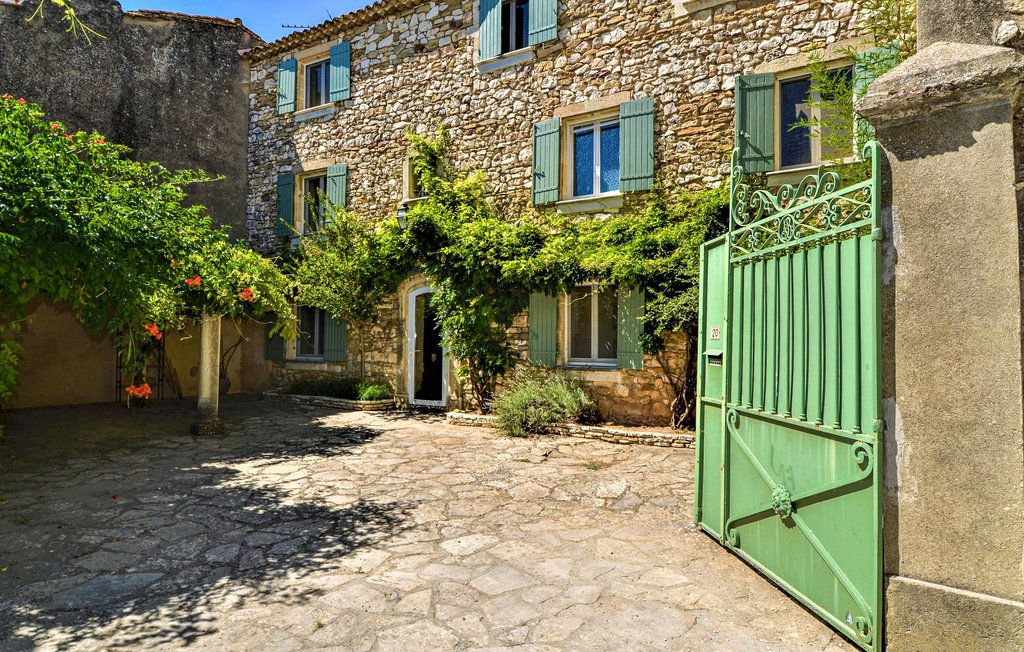 Location de vacances St Hippolyte de Montaigu , Novasol