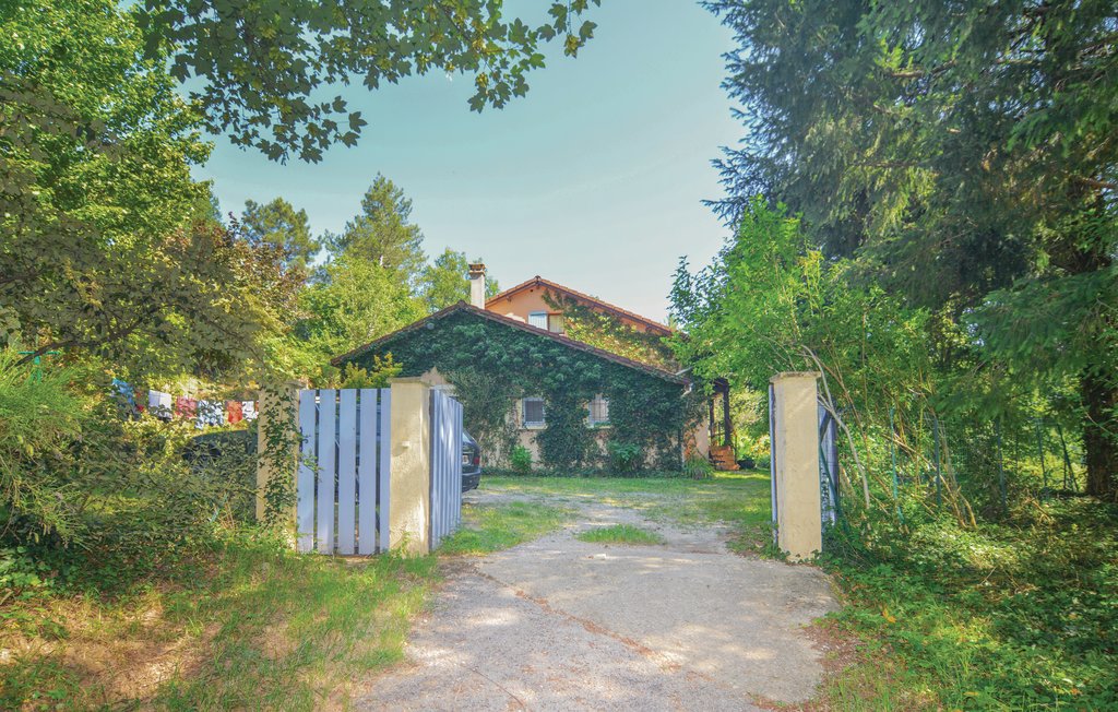 Location de vacances - Sénéchas , France - FLG324 17