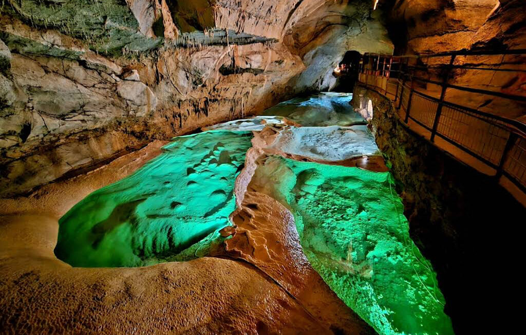 Location de vacances - Pont-Saint-Esprit , France - FLG952 25