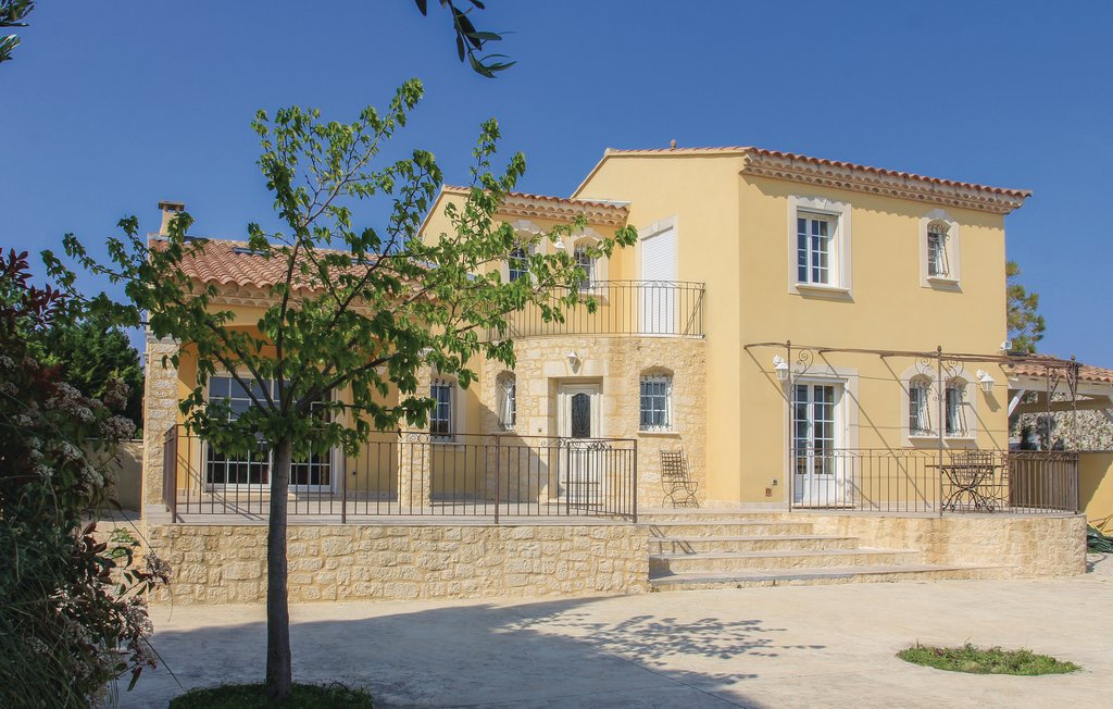 Maison de vacances Rochefort du Gard (FLG390)