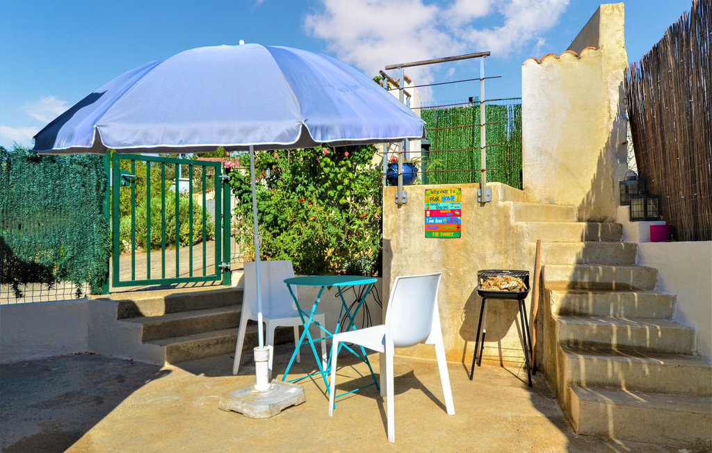 Freuen Sie sich auf dieses einladende Ferienhaus mit privatem Außenpool in Beaucaire.

Etwas auβerhalb des Stadtzentrums, nahe Mountainbikestrecken und Radwegen, liegt dieses Haus mit freundlicher h..