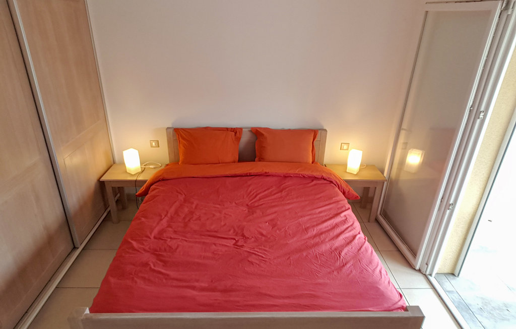 Semesterhus - Quarante , Frankrike - FLH344 14