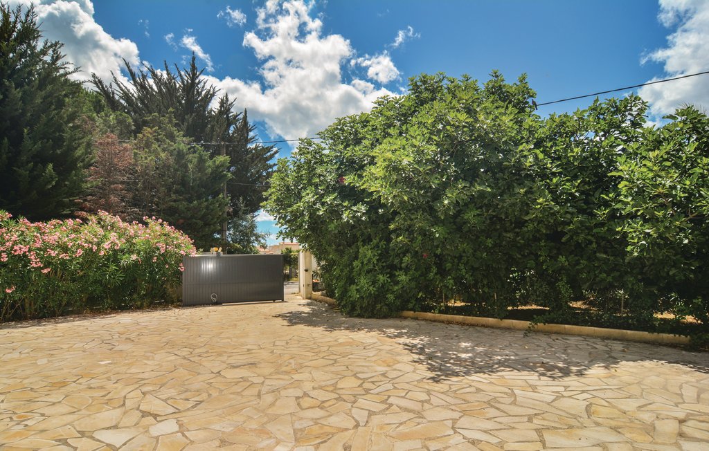 Location de vacances - Villeneuve-lès-Maguelone , France - FLH223 13