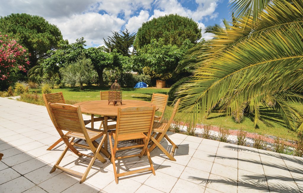 Location de vacances - Villeneuve-lès-Maguelone , France - FLH223 17