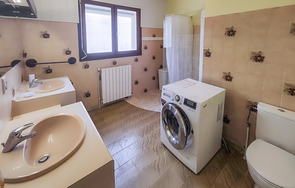 Location de vacances - Roquebrun , France - FLH425 37