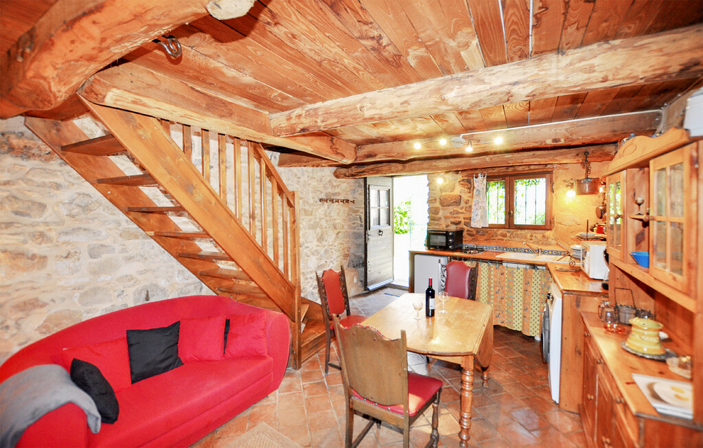 Location de vacances - Assignan , France - FLH627 4